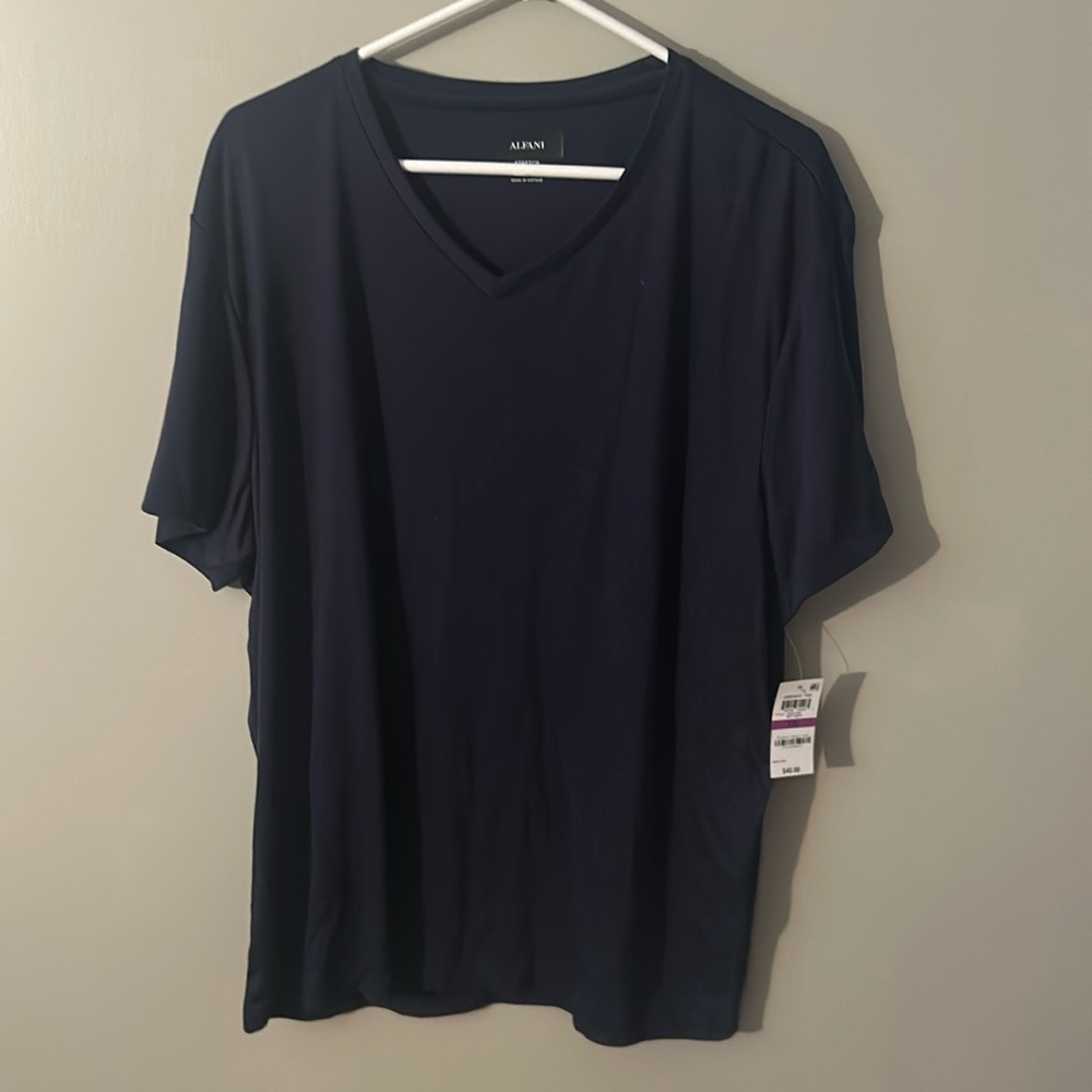 Brand new alfani men’s stretch t shirt